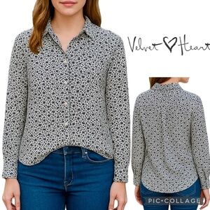 Velvet Heart Elisa Roll Tab Button-Down Black White Floral Pattern Blouse Size L